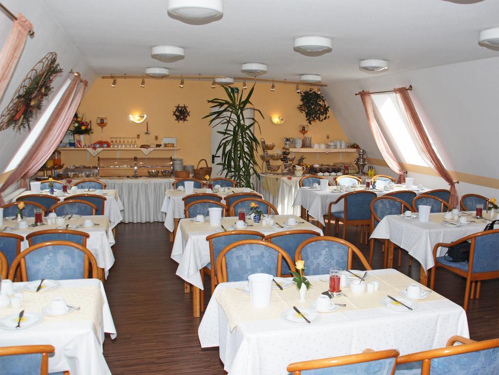 City Hotel Mark Михелщат Екстериор снимка