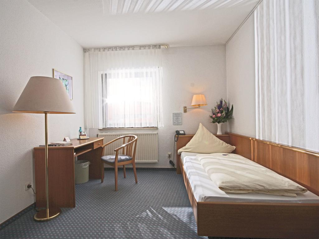City Hotel Mark Михелщат Стая снимка