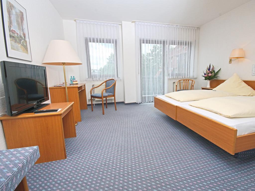 City Hotel Mark Михелщат Стая снимка