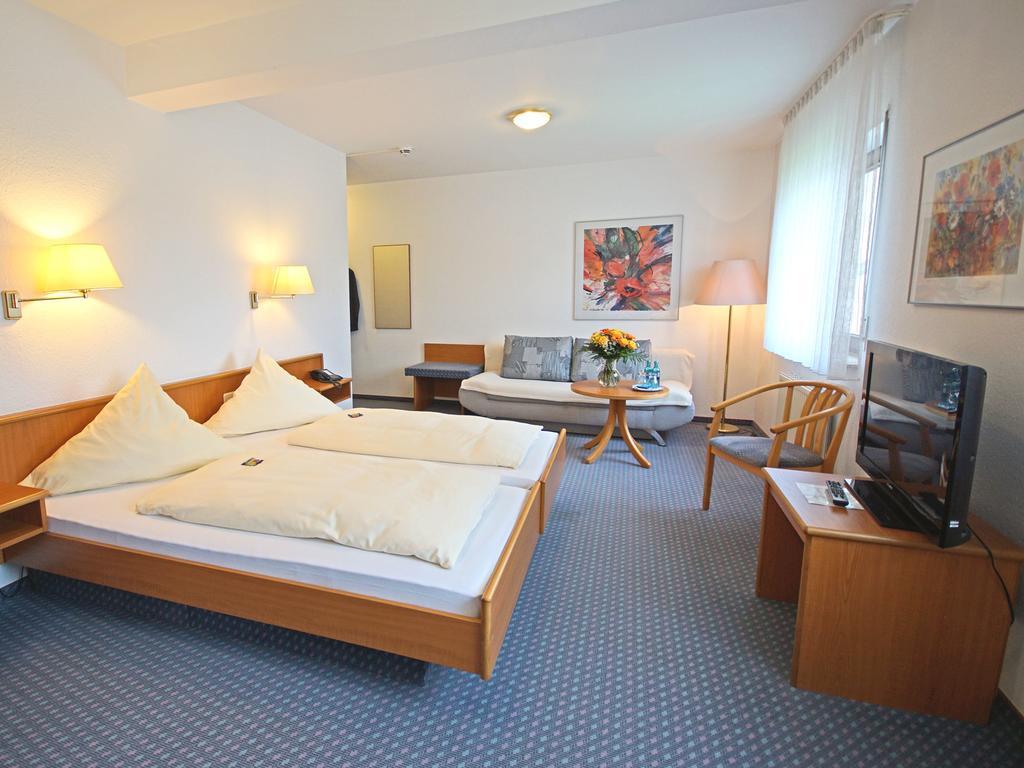 City Hotel Mark Михелщат Стая снимка